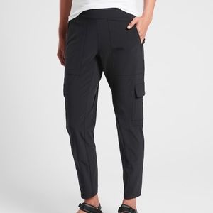 BRAND NEW athleta cargo pants !